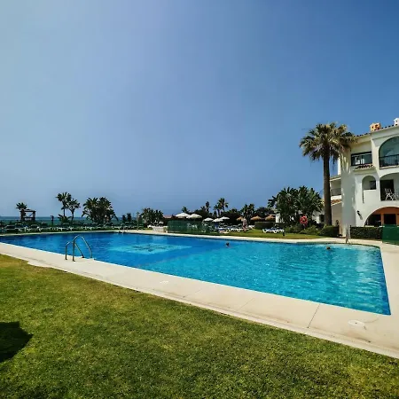 In The Heart Of The Port Of Cabopino Apartment Marbella
