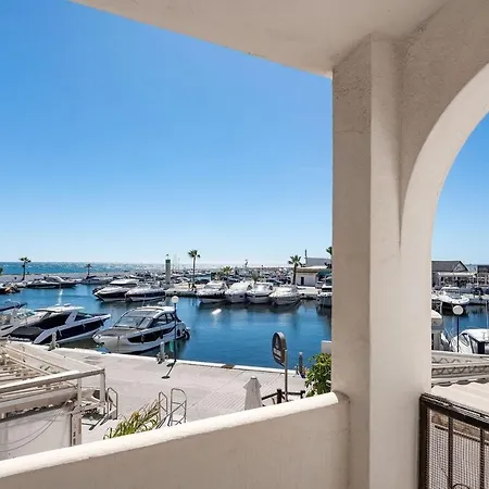 In The Heart Of The Port Of Cabopino Apartment *